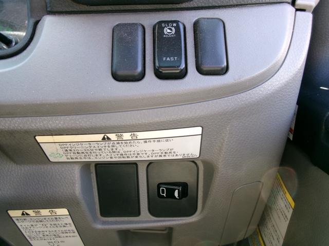 キャンター 　４ｔワイドロング平ボディ　５速マニュアルミッショ　エアコン　パワステ　パワーウィンドウ　エアーバック　ＡＢＳ　キーレス　電格ミラー　リースアップ車（17枚目）