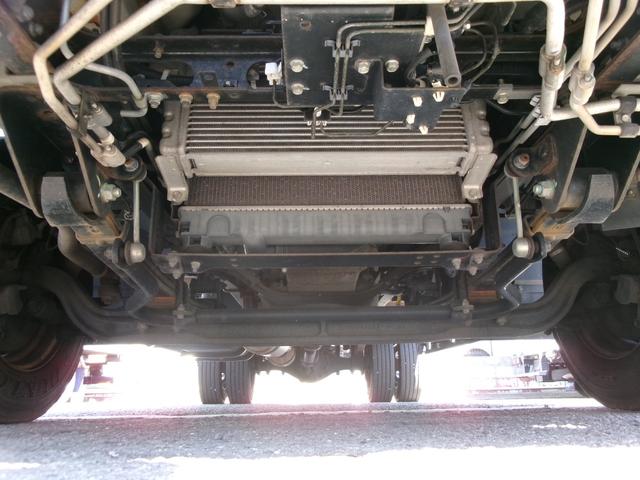 キャンター 　４ｔワイドロング平ボディ　５速マニュアルミッショ　エアコン　パワステ　パワーウィンドウ　エアーバック　ＡＢＳ　キーレス　電格ミラー　リースアップ車（22枚目）