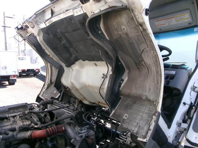 キャンター 　４ｔワイドロング平ボディ　５速マニュアルミッショ　エアコン　パワステ　パワーウィンドウ　エアーバック　ＡＢＳ　キーレス　電格ミラー　リースアップ車（26枚目）