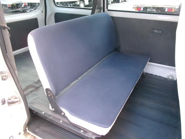 サンバーバン 　４ＷＤ　トランスポーター　５速マニュアルミッショ　エアコン　パワステ　パワーウィンドウ　エアーバック　キーレス　外装仕上げ済み　リースアップ車（10枚目）