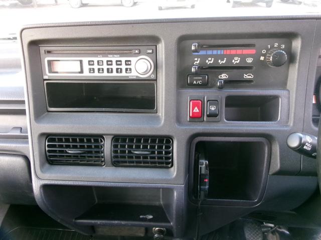 サンバーバン 　４ＷＤ　トランスポーター　５速マニュアルミッショ　エアコン　パワステ　パワーウィンドウ　エアーバック　キーレス　外装仕上げ済み　リースアップ車（16枚目）