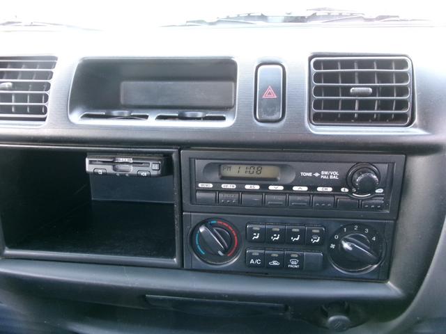 ボンゴトラック 　１ｔ低床Ｗタイヤ平ボディ　エアコン　パワステ　パワーウィンドウ　エアーバック　５速マニュアルミッショ　集中ロック　電動ミラー　２人乗り　１，８００ｃｃガソリン車　外装仕上げ済み　リースアップ車（13枚目）