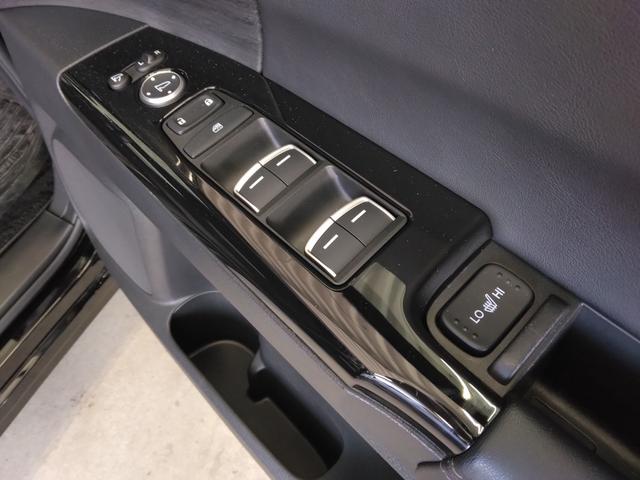 オデッセイハイブリッド e:HEVアブソルート・EXブラックエディション 当社デモカー 11.4インチコネクトナビ ETC マルチビューカメラシステム(31枚目)