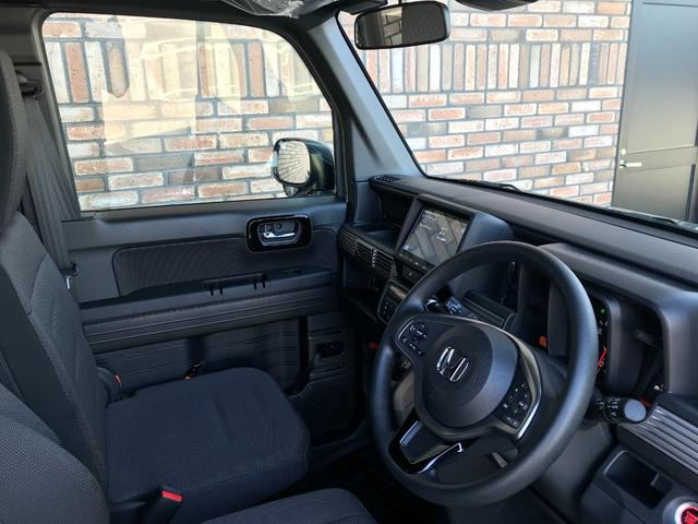 Ｎ－ＶＡＮ ファン　当社デモカー　８インチナビＴＶ　フロントシートアームレスト　充電用ＵＳＢジャック（23枚目）