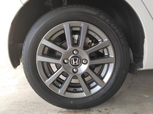 フィット ｅ：ＨＥＶホーム　１年保証　弊社下取車　８インチナビＴＶ　ドラレコ　アルミホイール　ＥＴＣ（10枚目）