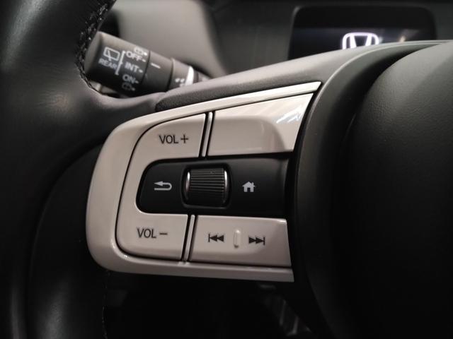 フィット ｅ：ＨＥＶホーム　１年保証　弊社下取車　８インチナビＴＶ　ドラレコ　アルミホイール　ＥＴＣ（24枚目）