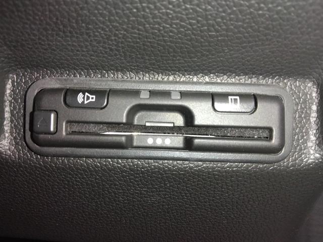 フリード Ｇブラックスタイル　弊社下取車　２年保証　９インチナビＴＶ　リア席モニター　両側パワースライドドア　ＥＴＣ　シートヒーター（18枚目）