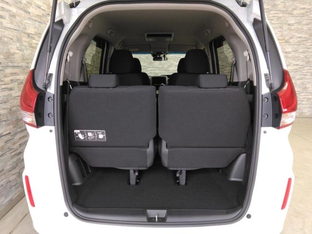 フリード Ｇブラックスタイル　弊社下取車　２年保証　９インチナビＴＶ　リア席モニター　両側パワースライドドア　ＥＴＣ　シートヒーター（31枚目）