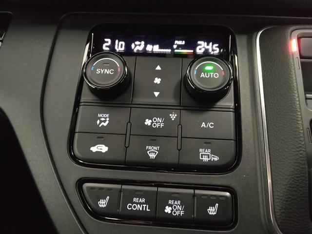 ステップワゴン ｅ：ＨＥＶスパーダ　２年保証　弊社下取車　８人乗り　８インチコネクトナビ　ドラレコ前後　ルーフコンソール　両側パワースライドドア　ＥＴＣ（21枚目）