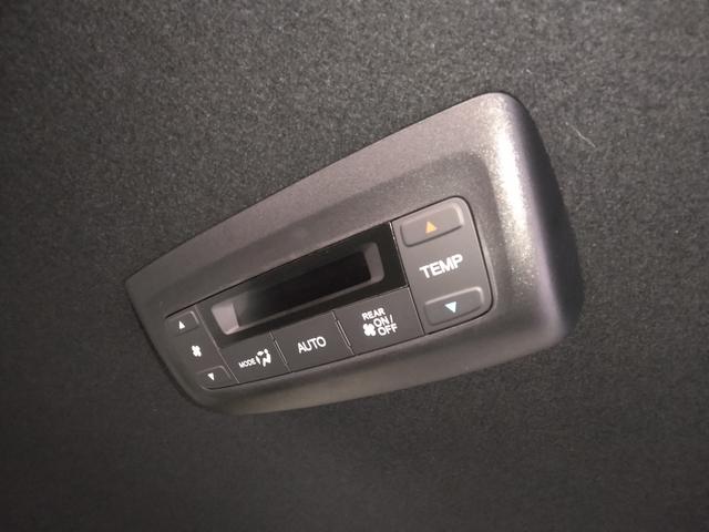 ステップワゴン ｅ：ＨＥＶスパーダ　２年保証　弊社下取車　８人乗り　８インチコネクトナビ　ドラレコ前後　ルーフコンソール　両側パワースライドドア　ＥＴＣ（36枚目）