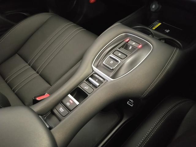 ＺＲ－Ｖ ｅ：ＨＥＶＺ　弊社下取車　２年保証　４ＷＤ　コネクトディスプレー　ドラレコ前後　ＢＳＩ、後退出庫サポートレス　プレミアムサウンドシステム（26枚目）