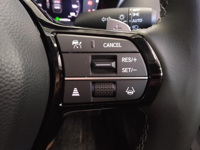 ＺＲ－Ｖ ｅ：ＨＥＶＺ　弊社下取車　２年保証　４ＷＤ　コネクトディスプレー　ドラレコ前後　ＢＳＩ、後退出庫サポートレス　プレミアムサウンドシステム（35枚目）