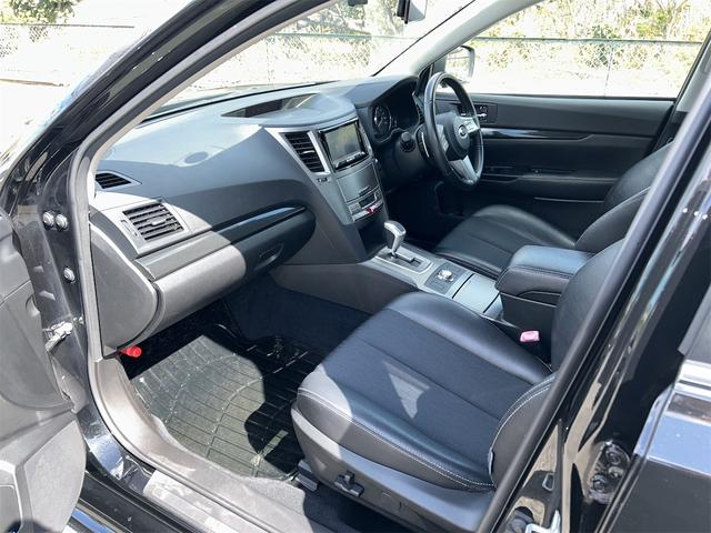 レガシィＢ４ ２．５ｉアイサイトＢスポーツ　Ｇパッケージ．ナビ．フルセグＴＶ．ＥＴＣ．ドラレコ．４ＷＤ．パワーシート．ハーフレザーシート．クルーズコントロール．ＭＴモード付（29枚目）