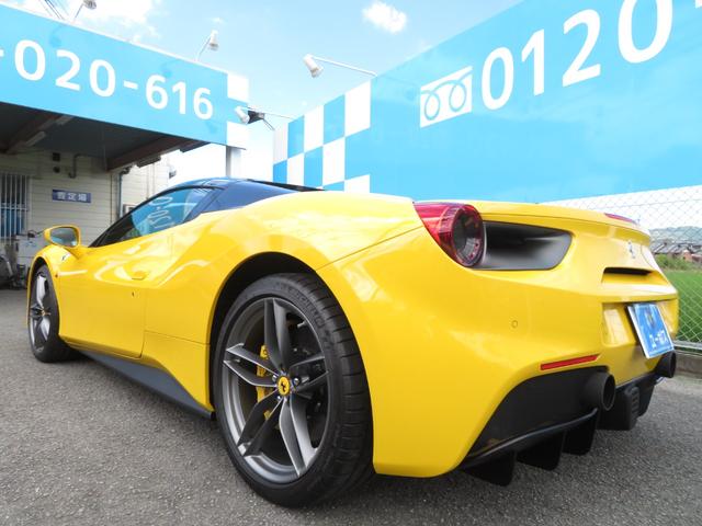 ４８８スパイダー ベースグレード　正規ディーラー車　左ハンドル　ツートンエクステリア　フロントリフトシステム　ＬＥＤカーボンステアリング　２０インチマッドグリジオコルサ　リアパーキングカメラ　　スペアキー、取説、保証書、充電器（40枚目）