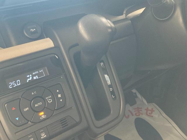 スペーシア ＨＹＢＲＩＤ　Ｘ　　デモカー使用車　全方位ナビ　ＬＥＤヘッド　デュアルセンサーブレーキサポートＩＩ（前後衝突軽減ブレーキ）　全方位モニター付きメモリーナビゲーション（Ｂｌｕｅｔｏｏｔｈ対応）　後席両側パワースライドドア　ＬＥＤヘッドライト　シートヒーター（25枚目）