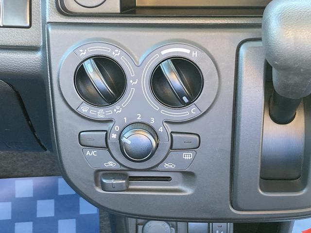 アルト Ｌ　２型　　前後衝突軽減ブレーキ　キーレス　シートヒーター　デュアルカメラブレーキサポート（前後衝突軽減ブレーキ）　キーレスエントリー　エアコン　パワーステアリング　パワーウィンドウ　電動格納式リモコンドアミラー　アクセサリーソケット　シートヒーター（6枚目）