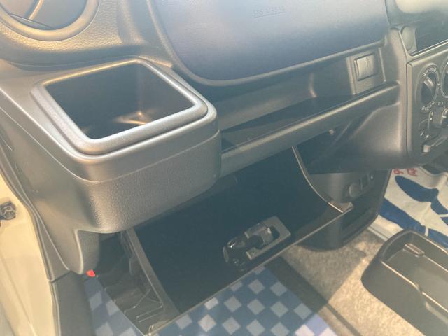 アルト L 2型 前後衝突軽減ブレーキ キーレス シートヒーター デュアルカメラブレーキサポート(前後衝突軽減ブレーキ) キーレスエントリー オートライト エアコン パワーステアリング 電動格納式リモコンドアミラー シートヒーター アクセサリーソケット(9枚目)