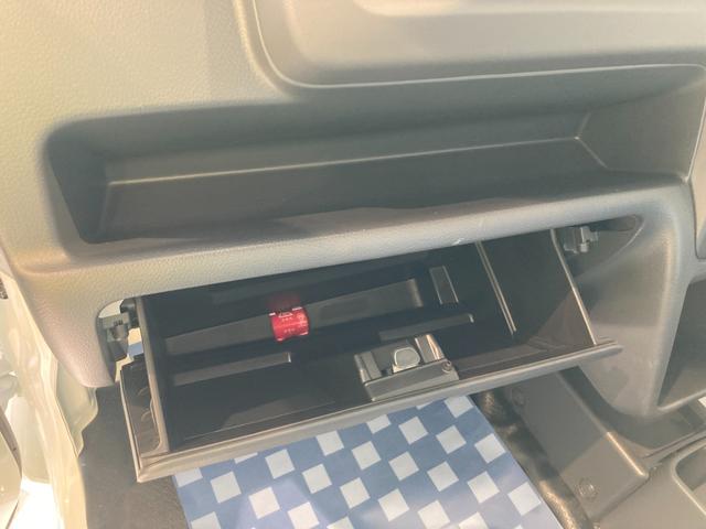 キャリイトラック ＫＣエアコン・パワステ　７型　　衝突軽減ブレーキ　キーレス　デュアルカメラブレーキサポート（衝突被害軽減ブレーキ）　キーレスエントリー　パワーウィンドウ　エアコン　パワーステアリング　スピーカー一体型純正ラジオ　アクセサリーソケット（24枚目）