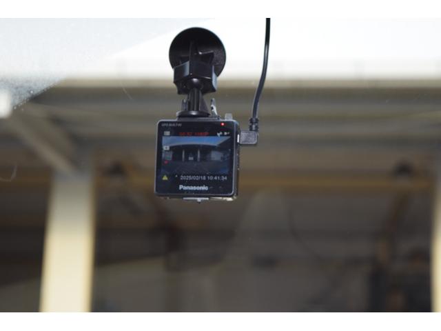 Ｎ－ＢＯＸ Ｇ　ポータブルナビ　ＣＤチューナー　ＥＴＣ　ドラレコ前方録画　修復歴無し　整備保証付き　横滑り防止装置　スマートキー　プッシュスタート　電動格納ミラー　パワーウィンドウ　パワーステアリング（22枚目）