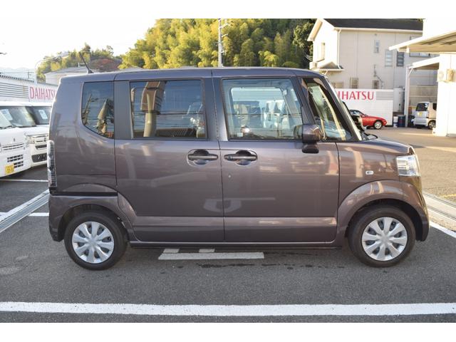 Ｎ－ＢＯＸ Ｇ　ポータブルナビ　ＣＤチューナー　ＥＴＣ　ドラレコ前方録画　修復歴無し　整備保証付き　横滑り防止装置　スマートキー　プッシュスタート　電動格納ミラー　パワーウィンドウ　パワーステアリング（68枚目）