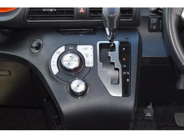 ���[�Ԏ��͂������������肢���Ă���܂����A�i�q�F��w�O���z��������ΎԂł��}���ɏオ��܂��̂ŁA�i�q�F��w�����肻�ȋ�s�O�ł��҂�������΂��}���ɏオ��܂��B