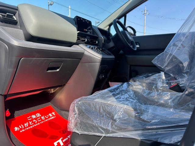 フリード クロスター　ブラインドスポットモニター／両側電動スライドドア／ＬＥＤヘッドライト／純正アルミホイール／登録済未使用車／禁煙車両／アダクティブクルーズコントロール／シートヒーター／オートライト／コーナーセンサー（44枚目）
