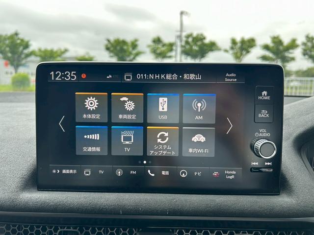 シビック タイプＲ　レーシングブラックパッケージ　登録済未使用車／レーシングブラックパッケージ／純正ホンダコネクトナビ／バックカメラ／フルセグＴＶ／ブラインドスポットモニター／純正１９インチアルミ（35枚目）