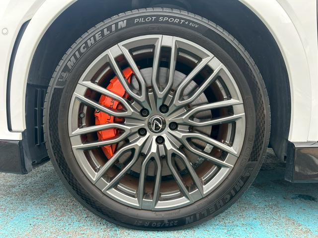ＲＸ ＲＸ５００ｈ　Ｆスポーツパフォーマンス　マクレビ／寒冷地仕様／ＴＲＤマフラー／ＴＲＤダイナミクスエアロ／２１インチＡＷ／輻射ヒータ／オレンジキャリパー／ＨＤＭＩポート／ワイヤレス充電／パノラマルーフ／ルーフレール／デジタルインナーミラー（22枚目）