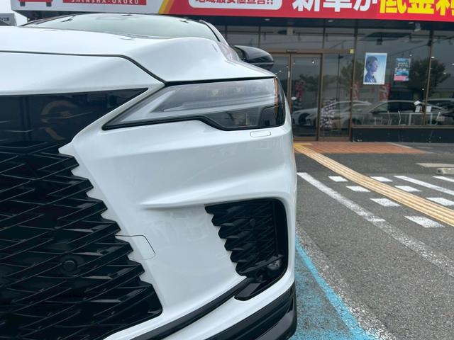 ＲＸ ＲＸ５００ｈ　Ｆスポーツパフォーマンス　マクレビ／寒冷地仕様／ＴＲＤマフラー／ＴＲＤダイナミクスエアロ／２１インチＡＷ／輻射ヒータ／オレンジキャリパー／ＨＤＭＩポート／ワイヤレス充電／パノラマルーフ／ルーフレール／デジタルインナーミラー（24枚目）