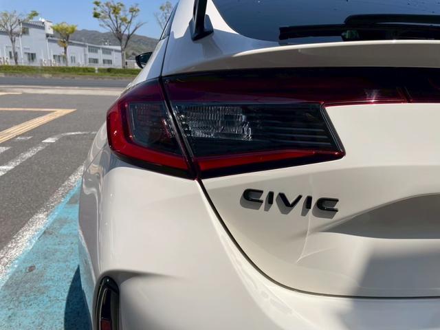 シビック タイプＲ　ワンオーナー／禁煙車／バックカメラ／ホンダセンシング／ホンダコネクトディスプレイ／デジタルグラフィックメーター／ＥＴＣ２．０車載器／フルセグＴＶ／クルーズコントロール／ブラインドスポットモニター（18枚目）