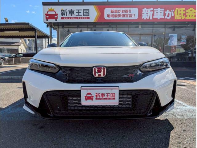 シビック タイプＲ　ワンオーナー／禁煙車／バックカメラ／ホンダセンシング／ホンダコネクトディスプレイ／デジタルグラフィックメーター／ＥＴＣ２．０車載器／ＬＥＤヘッドライト／クルーズコントロール／ブラインドスポットモニター（6枚目）