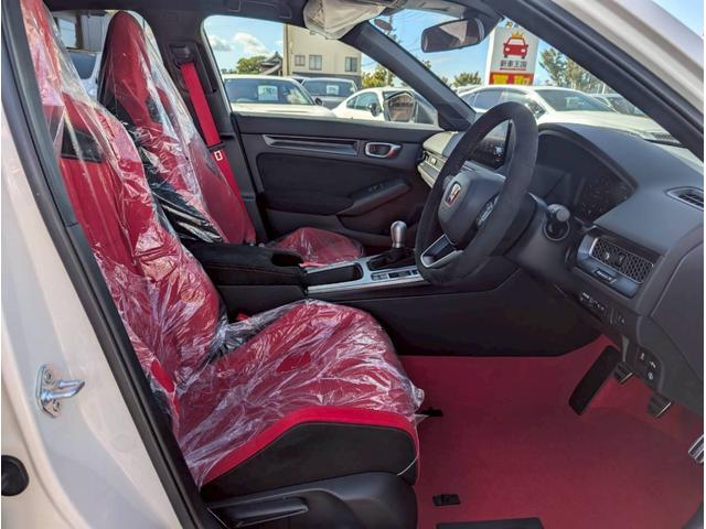 シビック タイプＲ　ワンオーナー／禁煙車／バックカメラ／ホンダセンシング／ホンダコネクトディスプレイ／デジタルグラフィックメーター／ＥＴＣ２．０車載器／ＬＥＤヘッドライト／クルーズコントロール／ブラインドスポットモニター（43枚目）