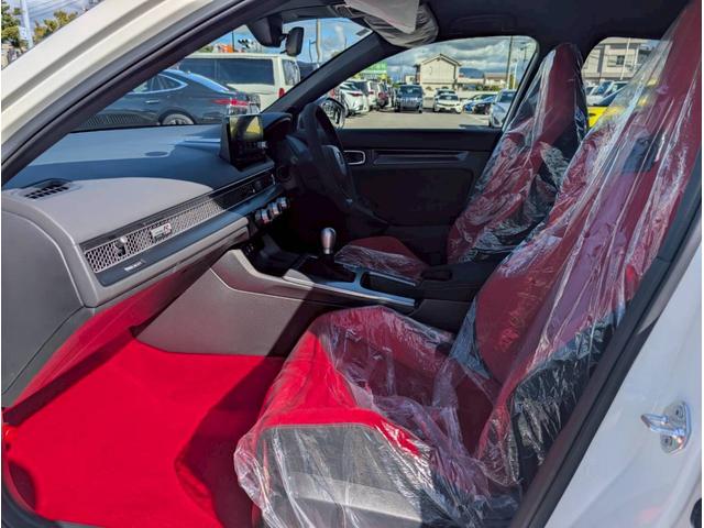 シビック タイプＲ　ワンオーナー／禁煙車／バックカメラ／ホンダセンシング／ホンダコネクトディスプレイ／デジタルグラフィックメーター／ＥＴＣ２．０車載器／ＬＥＤヘッドライト／クルーズコントロール／ブラインドスポットモニター（54枚目）