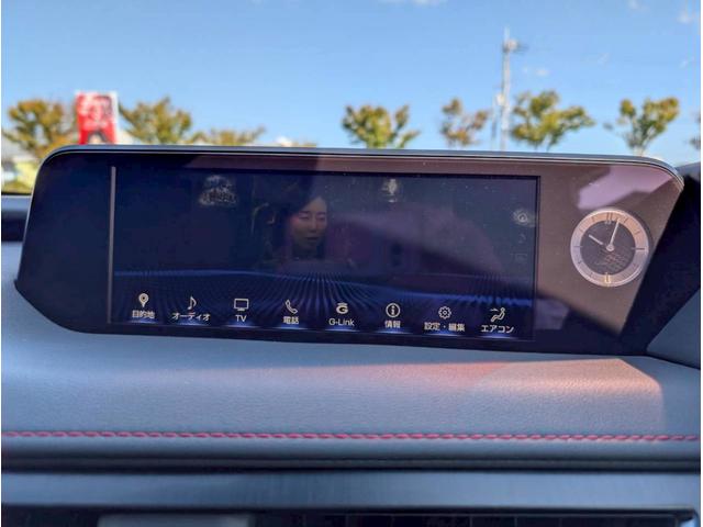 ＵＸ ＵＸ２５０ｈ　Ｆスポーツ　禁煙車／サンルーフ／３眼ＬＥＤヘッドライト／社外１９インチアルミホイール／パワーバックドア／バックカメラ／シートヒーター／ステアリングヒーター／ＣＤ・ＤＶＤデッキ／アクティブサウンドコントロール／（31枚目）
