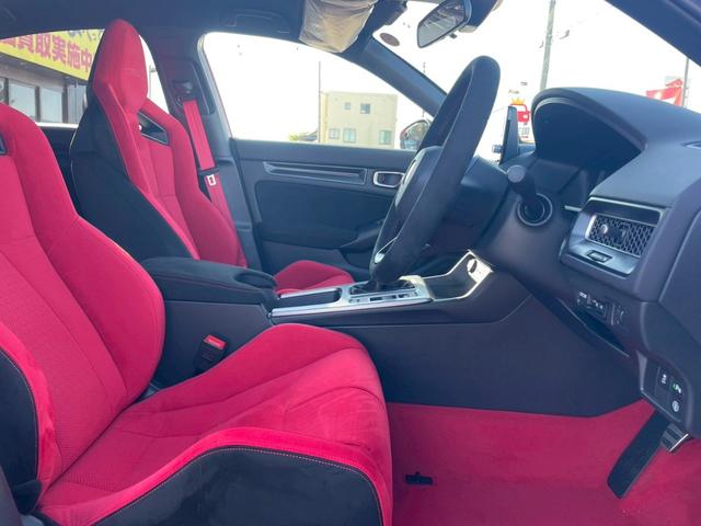 シビック タイプR ワンオーナー/禁煙車/バックカメラ/ホンダセンシング/ホンダコネクトディスプレイ/デジタルグラフィックメーター/ETC2.0車載器/LEDヘッドライト/クルーズコントロール/ブラインドスポットモニター(40枚目)