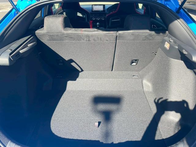 シビック タイプR ワンオーナー/禁煙車/バックカメラ/ホンダセンシング/ホンダコネクトディスプレイ/デジタルグラフィックメーター/ETC2.0車載器/LEDヘッドライト/クルーズコントロール/ブラインドスポットモニター(43枚目)