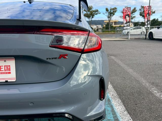 HONDA CIVIC TYPE R