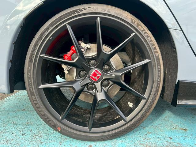 HONDA CIVIC TYPE R
