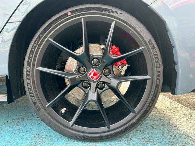 HONDA CIVIC TYPE R