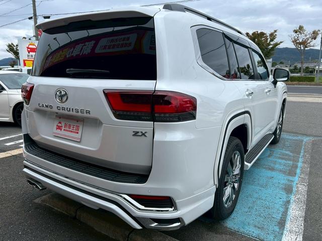 ランドクルーザー VX リアエンターテイメント/空気圧センサー/クールボックス/ルーフレール/サンルーフ/JBLサウンドシステム/フルモデリスタエアロ/寒冷地仕様/パノラミックビューモニター/電動リアデフロック/内装ベージュ(9枚目)