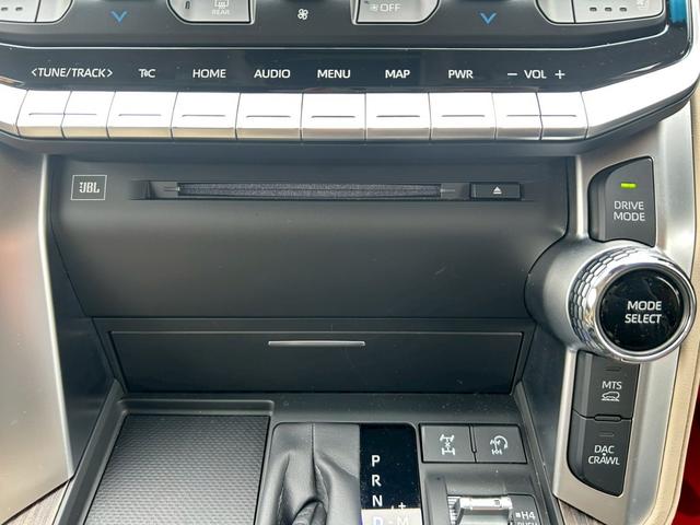 ランドクルーザー VX リアエンターテイメント/空気圧センサー/クールボックス/ルーフレール/サンルーフ/JBLサウンドシステム/フルモデリスタエアロ/寒冷地仕様/パノラミックビューモニター/電動リアデフロック/内装ベージュ(44枚目)
