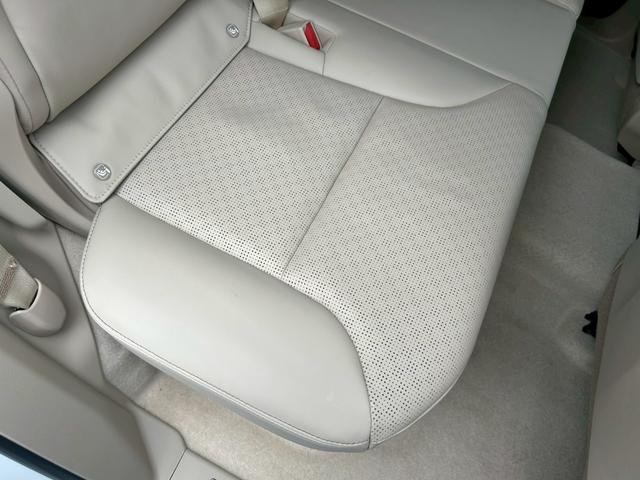 ランドクルーザー VX リアエンターテイメント/空気圧センサー/クールボックス/ルーフレール/サンルーフ/JBLサウンドシステム/フルモデリスタエアロ/寒冷地仕様/パノラミックビューモニター/電動リアデフロック/内装ベージュ(55枚目)