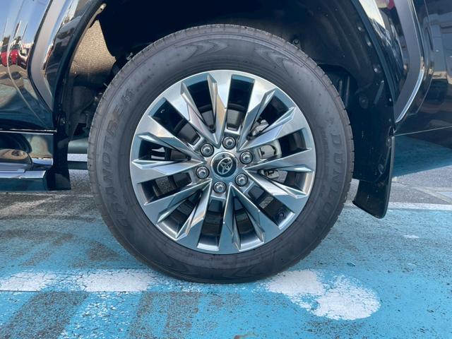 各種カスタムも承っております。エアロ、社外アルミホイール、シートカバー、車高調、ダウンサス等カスタムのことも新車王国にお任せ下さい。