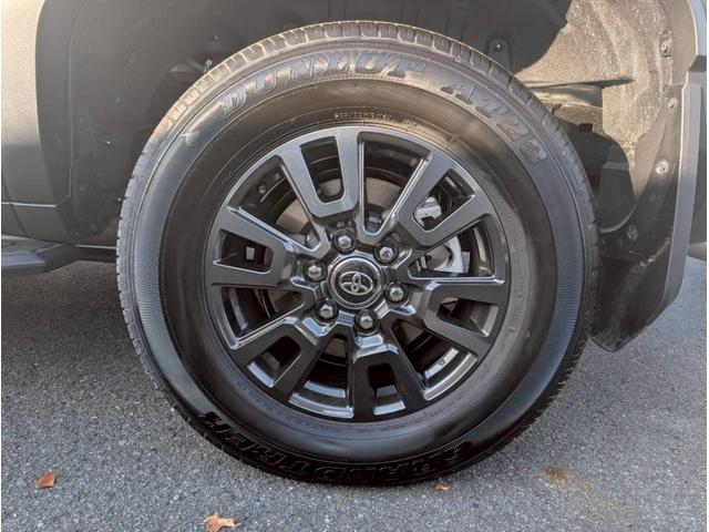 ランドクルーザー250 VX 12.3インチディスプレイオーディオ/パノラミックビューモニター/デジタルインナーミラー/ブラインドスポットモニター/トヨタチームメイト/ヒッチメンバー/ムーンルーフ/純正18インチアルミホイール(17枚目)