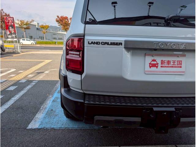 ランドクルーザー250 VX 12.3インチディスプレイオーディオ/パノラミックビューモニター/デジタルインナーミラー/ブラインドスポットモニター/トヨタチームメイト/ヒッチメンバー/ムーンルーフ/純正18インチアルミホイール(21枚目)