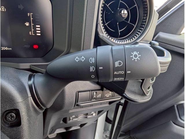 ランドクルーザー250 VX 12.3インチディスプレイオーディオ/パノラミックビューモニター/デジタルインナーミラー/ブラインドスポットモニター/トヨタチームメイト/ヒッチメンバー/ムーンルーフ/純正18インチアルミホイール(27枚目)