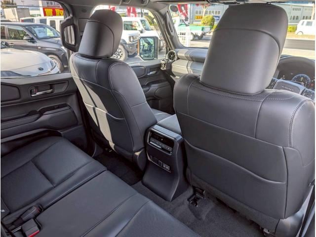 ランドクルーザー250 VX 12.3インチディスプレイオーディオ/パノラミックビューモニター/デジタルインナーミラー/ブラインドスポットモニター/トヨタチームメイト/ヒッチメンバー/ムーンルーフ/純正18インチアルミホイール(47枚目)