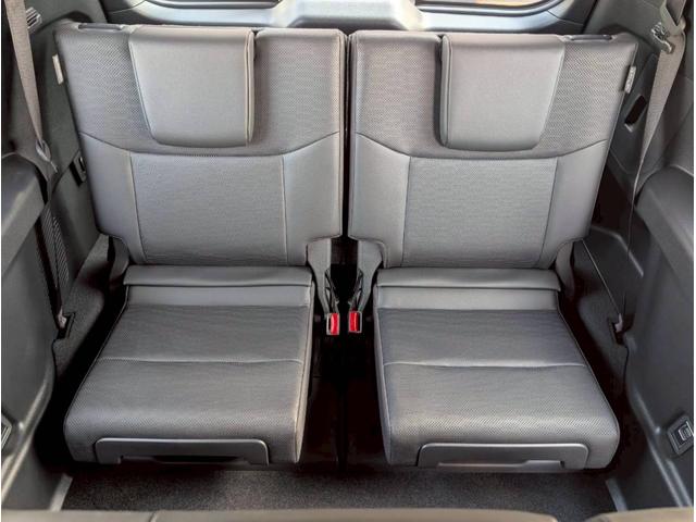 ランドクルーザー250 VX 12.3インチディスプレイオーディオ/パノラミックビューモニター/デジタルインナーミラー/ブラインドスポットモニター/トヨタチームメイト/ヒッチメンバー/ムーンルーフ/純正18インチアルミホイール(62枚目)