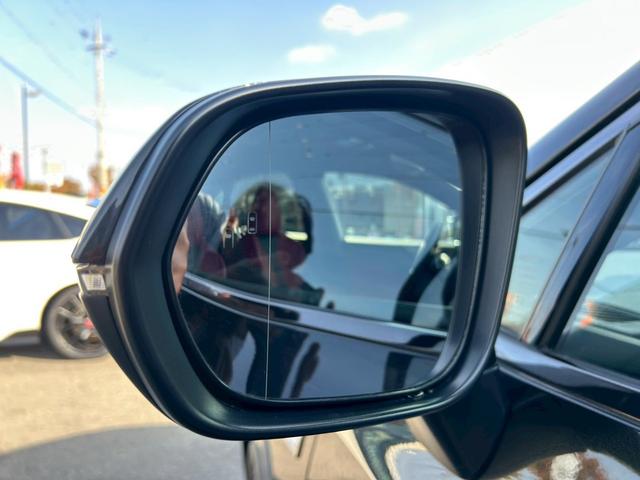 ＮＸ ＮＸ３５０ｈ　Ｆスポーツ　後席電動格納シート／パノラマルーフ／デジタルインナーミラー／３眼ＬＥＤヘッドライト／後席シートヒーター／ルーフレール／ワンオーナー／純正２０インチアルミ／ブラインドスポットモニター／内装レッド／ＥＴＣ（11枚目）