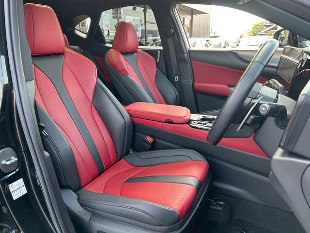 ＮＸ ＮＸ３５０ｈ　Ｆスポーツ　後席電動格納シート／パノラマルーフ／デジタルインナーミラー／３眼ＬＥＤヘッドライト／後席シートヒーター／ルーフレール／ワンオーナー／純正２０インチアルミ／ブラインドスポットモニター／内装レッド／ＥＴＣ（42枚目）